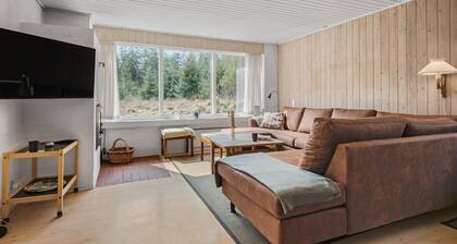 Cozy home in Nørre Nebel with sauna