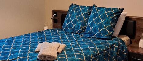 1 chambre, accès Internet, draps fournis