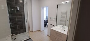 Hair dryer, towels - Le Nid Douillet, Le Nid Douillet à Bergheim (Bergheim)