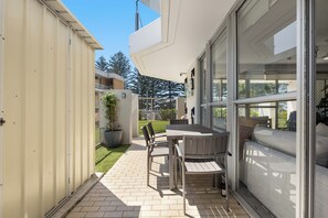 Apartment, 3 Bedrooms, Ocean View | Terrace/patio