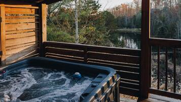 Bañera de hidromasaje exterior