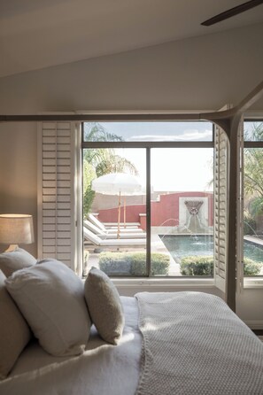 3 soverom, skrivebord, wi-fi (inkludert) og sengetøy