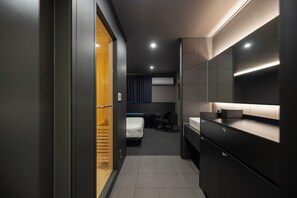 Wellness | Ylelliset vuodevaatteet, työpöytä, ilmainen Wi-Fi, vuodevaatteet