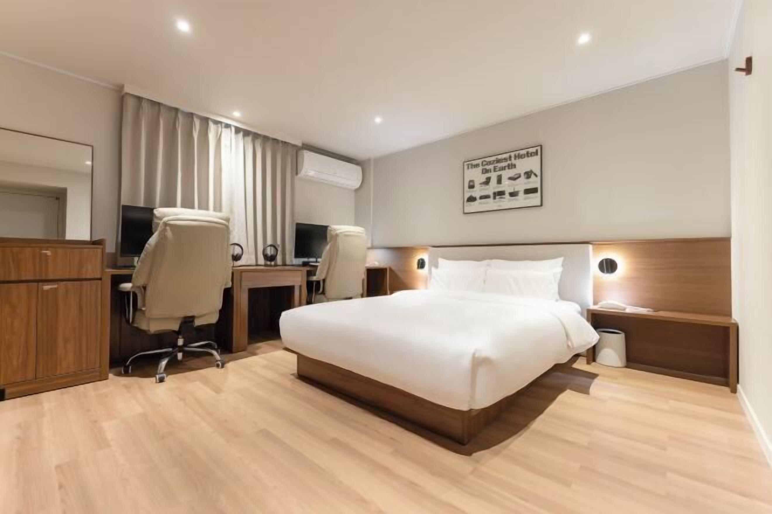 Premium bedding, desk, free WiFi, bed sheets