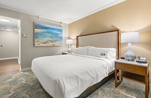 Tabla de planchar con plancha, wifi gratis y ropa de cama 