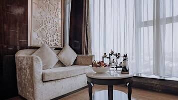 Ropa de cama de alta calidad, edredón y artículos del minibar gratis