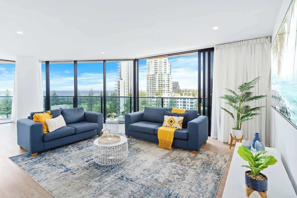 Gold Coast Luxury Resorts welcomes you to our Oracle Apartment. We don't charge our guests a SERVICE FEE or CLEANING FEES.. Because we love our guests :)