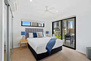 2 bedrooms, WiFi - Spice 2 Bedroom Apartment (Broadbeach Waters)