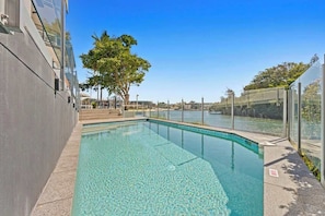 Pool - Spice 2 Bedroom Apartment (Broadbeach Waters)