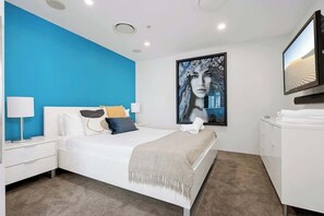 4 dormitoris, planxa i posts de planxar i wifi 