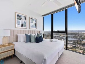 2 habitaciones, tabla de planchar con plancha, wifi y ropa de cama 