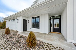 Exterior detail - Brand New Modern Retreat - Ephraim/Sister Bay (Ephraim)