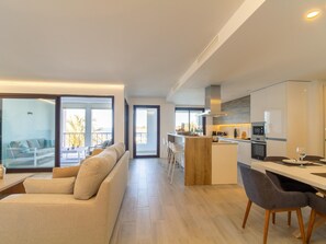 Interior - Banus Harbour Seafront Apartment (Puerto Banús)