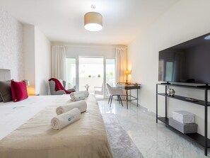 3 Schlafzimmer, Bügeleisen/Bügelbrett, Internetzugang, Bettwäsche