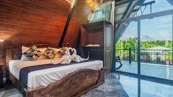 2 bedrooms, in-room safe, blackout curtains, free WiFi