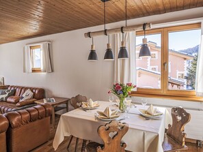 Dining - Chesa Primula by Interhome (Samedan)