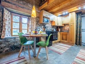 Fridge, microwave, oven, cookware/dishes/utensils