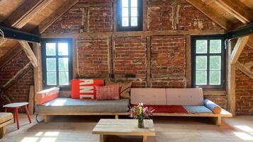 Chimenea y tenis de mesa