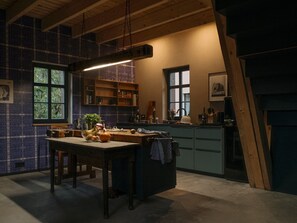 Refrigerador, horno, parrilla de estufa y lavavajillas 