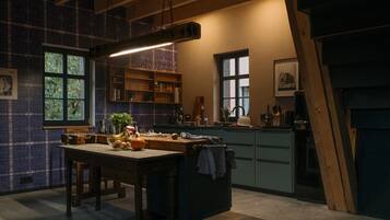 Kühlschrank, Ofen, Herdplatte, Geschirrspüler