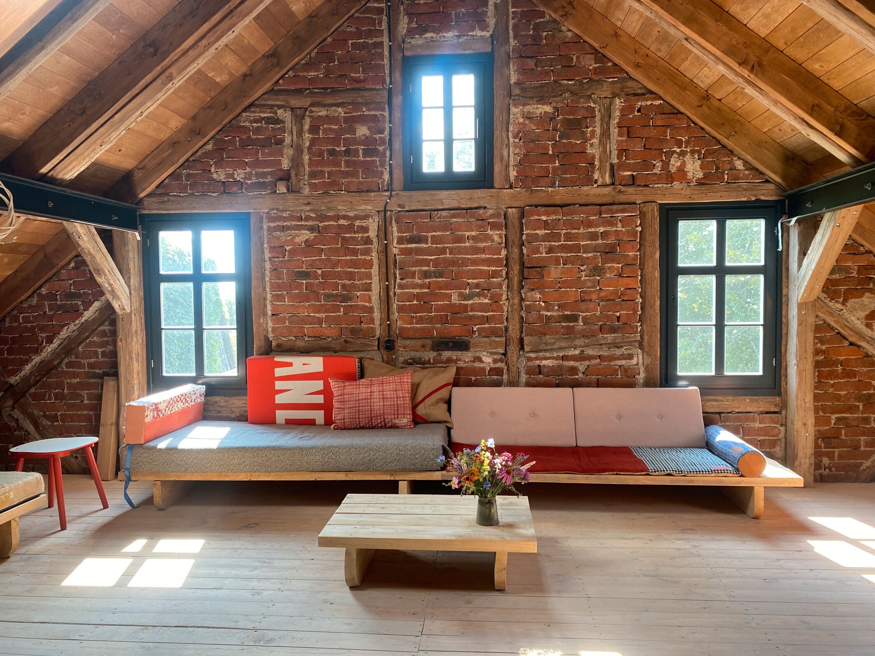 Kamin, Tischtennisplatte