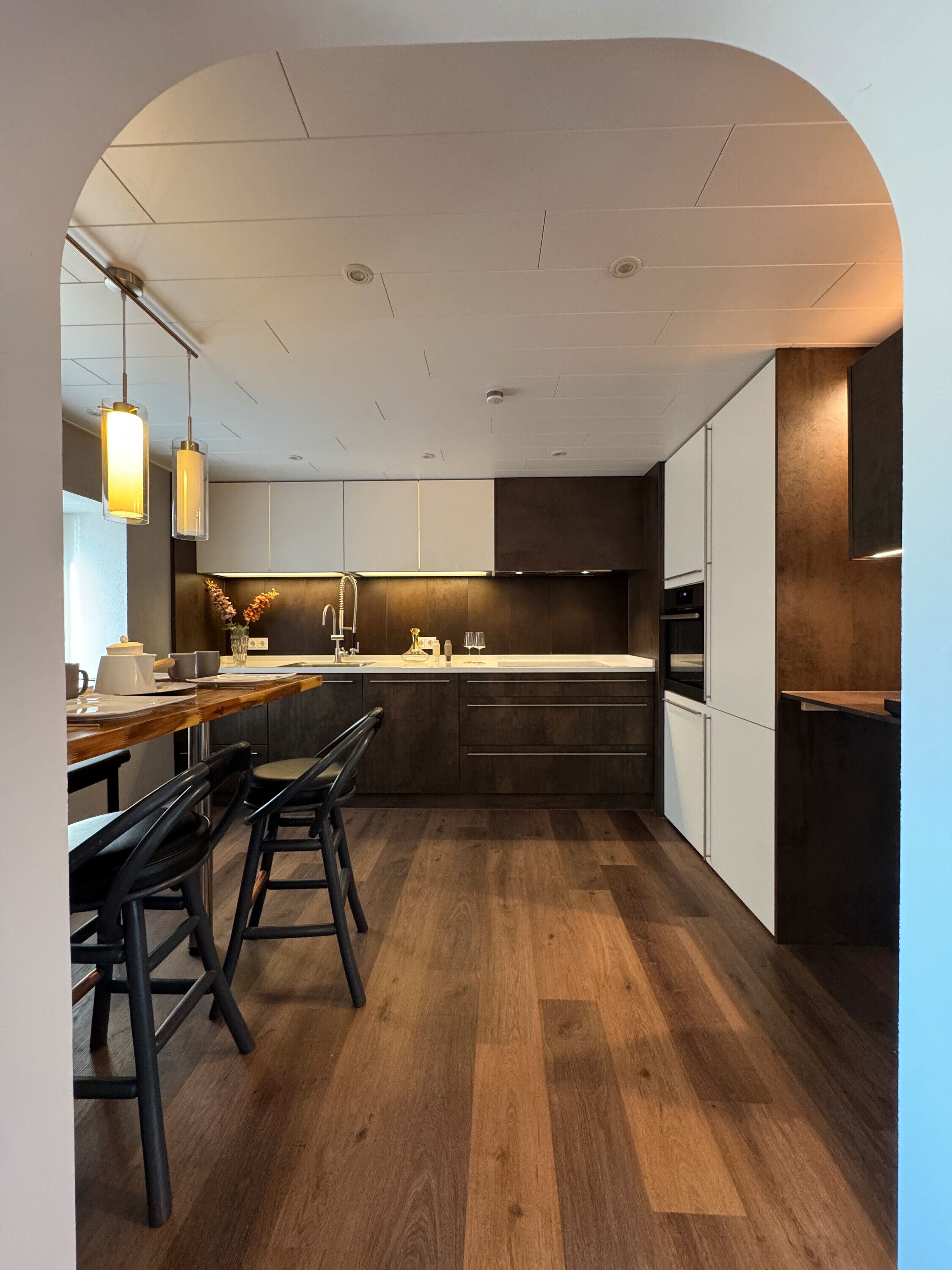 Kylskåp, mikrovågsugn, ugn och spishäll