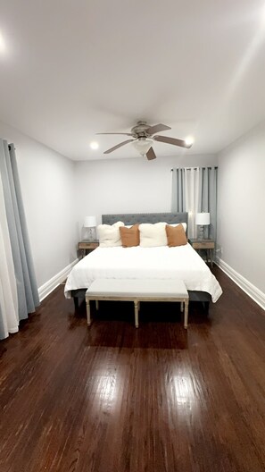 3 bedrooms, desk, iron/ironing board, WiFi