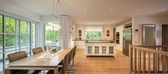 Apartment 'Ronacher' with Mountain View, Private Terrace and Wi-Fi