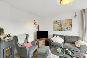 Télévision, cheminée