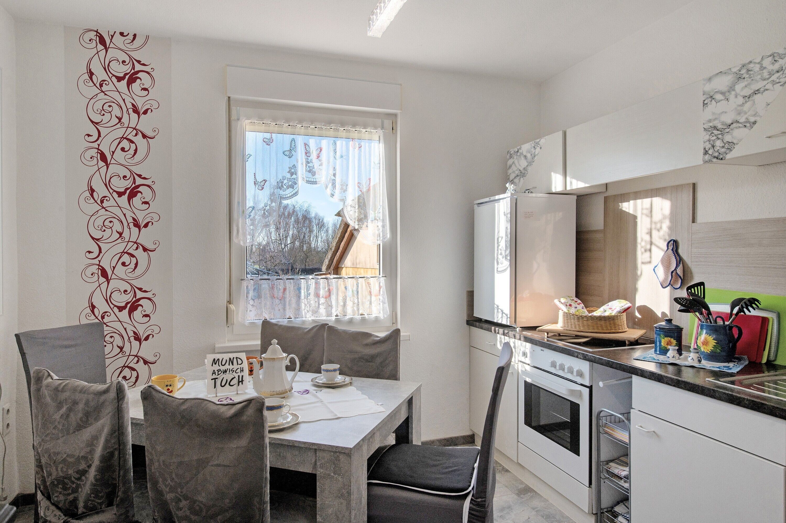 Kühlschrank, Ofen, Herdplatte, Geschirrspüler