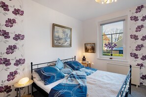 1 bedroom, free WiFi, bed sheets - Apartment 'Familienfreundliche' with Private Garden and Wi-Fi (Kenz-Küstrow)