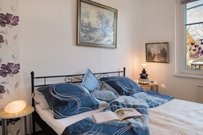 1 quarto, Wi-Fi de cortesia, roupa de cama