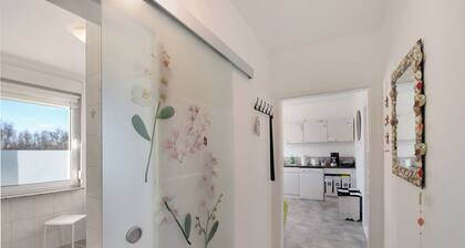 Ferienwohnung 'Familienfreundliche' mit Privatem Garten und Wi-Fi