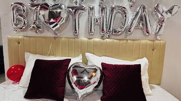 Deluxe Twin Room, Balcony, Sea View | In-room safe, free WiFi