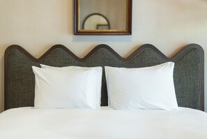 Junior Suite | Premium bedding, down comforters, Select Comfort beds, free WiFi - Gjelina Hotel (Venice)