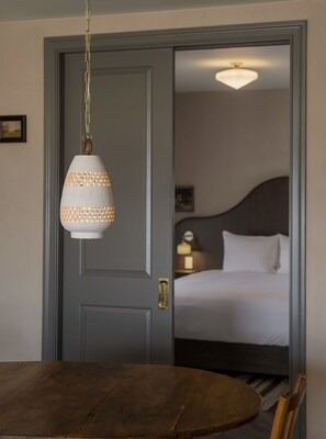 Signature suite, 1 kingsize bed, niet-roken | Woonkamer