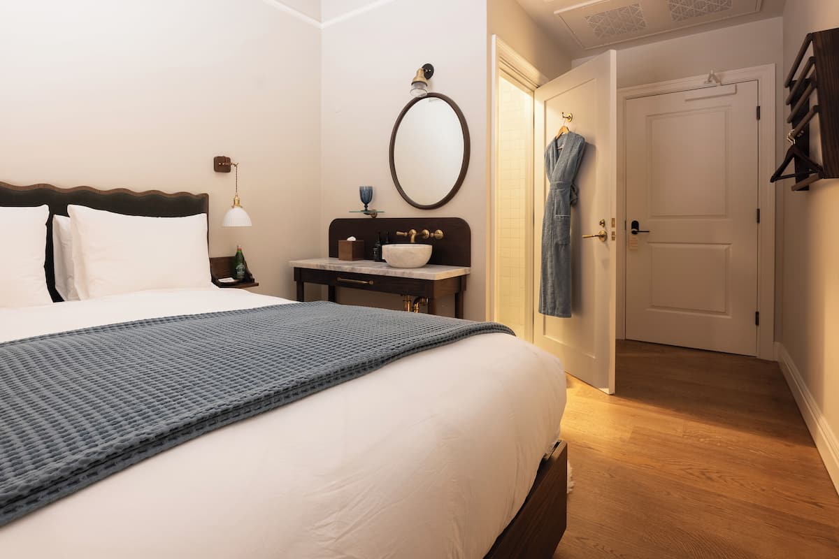 Premium bedding, down comforters, Select Comfort beds, free WiFi