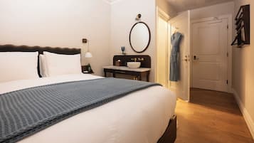 Standard Room | Premium bedding, down comforters, Select Comfort beds, free WiFi