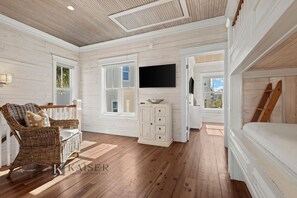 2 dormitorios, tabla de planchar con plancha, wifi gratis y ropa de cama