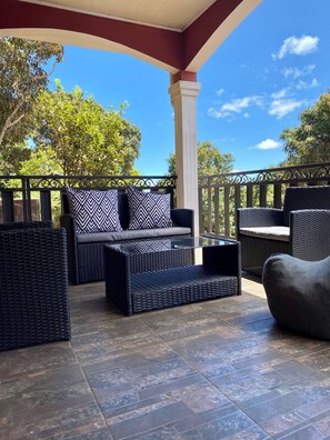 Terrace/patio - 2-bedroom guest house in Joffreville Montagne d'Ambre (Diego-Suarez) (Joffreville)