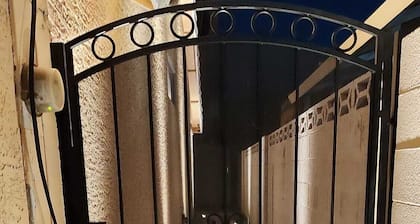 Charming 1-bedroom independent room with AC and WiFi in North Las Vegas