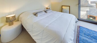 Spacious house with a large garden for 6