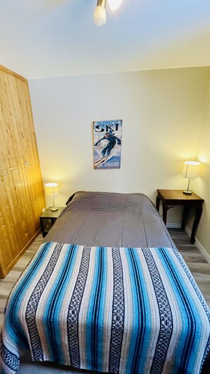 3 habitaciones, escritorio, cuna de viaje y wifi 