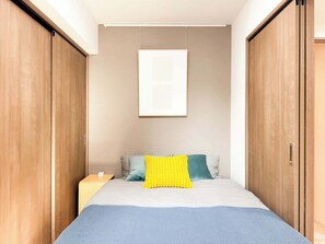 1 chambre, bureau, fer et planche à repasser, Wi-Fi
