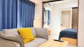 1 bedroom, desk, iron/ironing board, WiFi