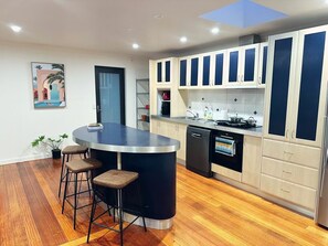 Private kitchen - Lipscombe Mt Wellington view luxury house (HOBART)