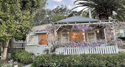 The Old Bakery in Historic Kangaroo Valley Village