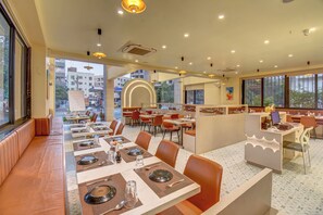 Restaurant - VITS Select Nashik (Nashik)