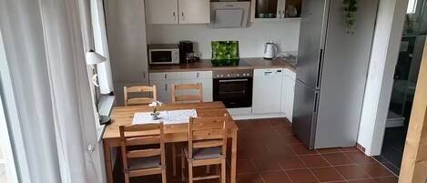 微波炉、炉灶、洗碗机