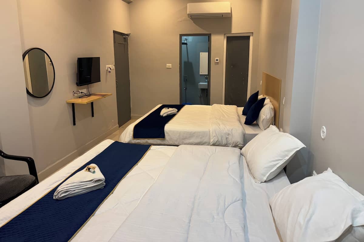 Family Double or Twin Room | Desk, free WiFi
